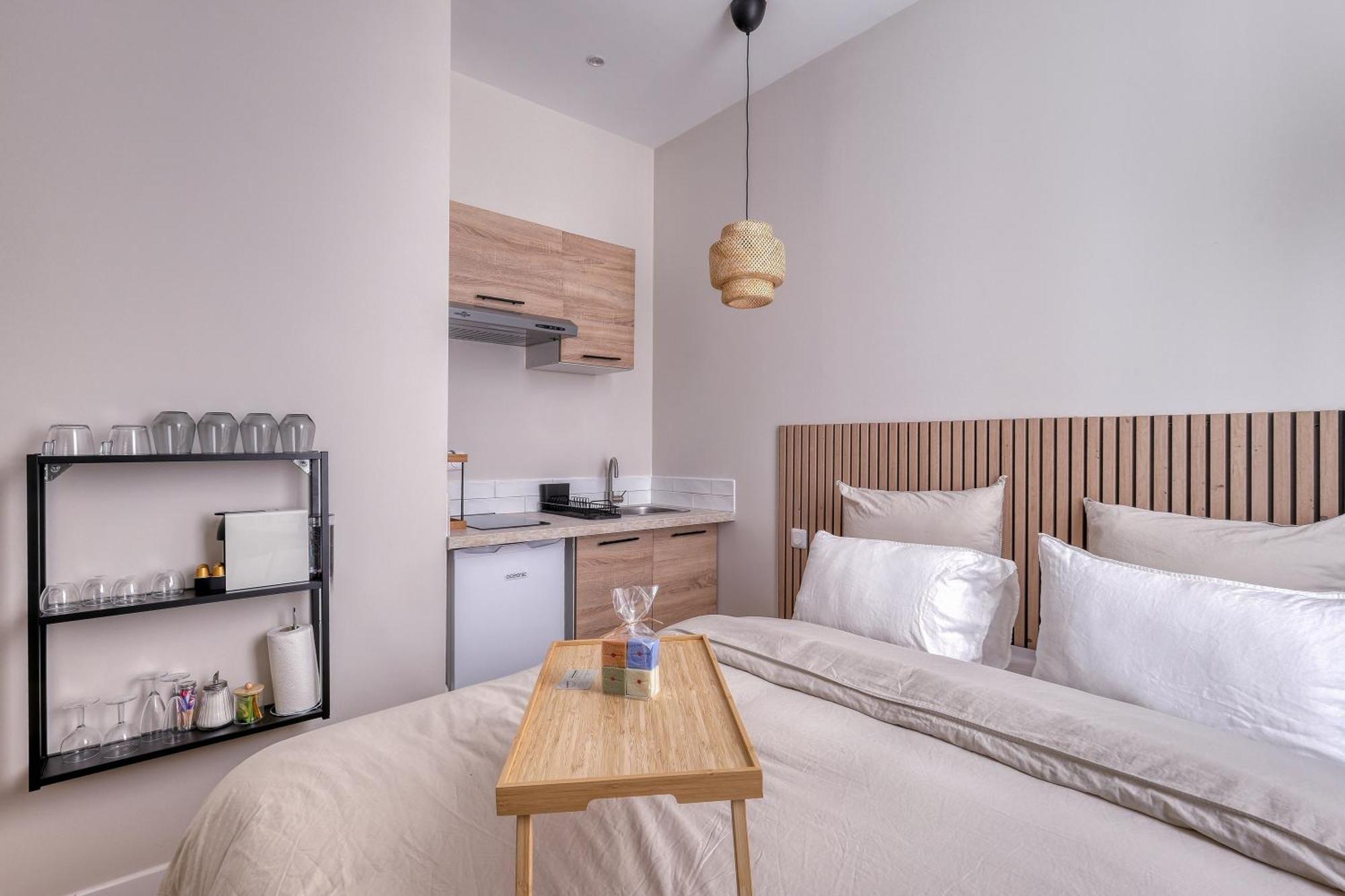 Short Time Suites Toulon Centre 3 "Le Spot" Check-In Auto Exterior photo